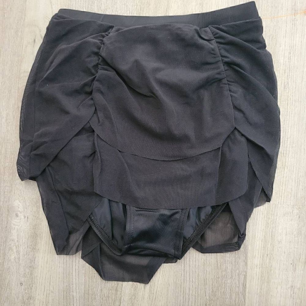 Weissman black dance bottoms NWOT size child intermediate